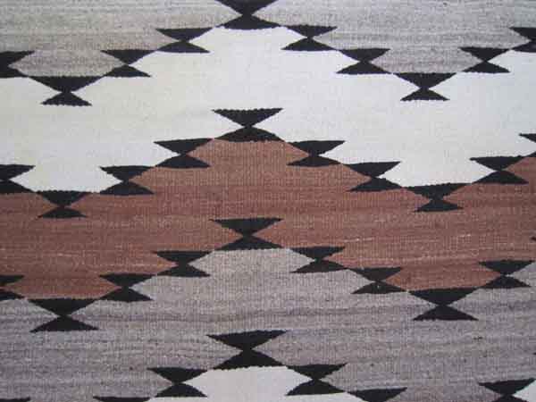 Navajo (Teec Nos Pos)